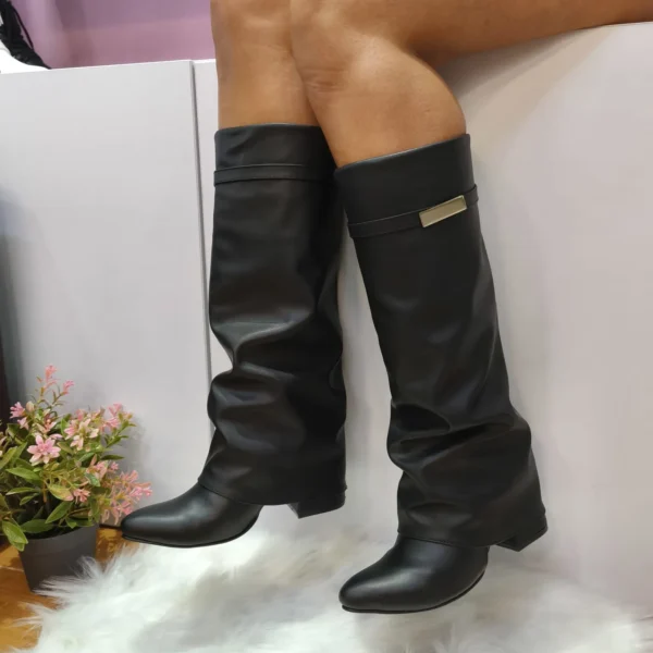 Bota Capota Negra