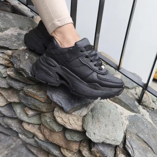 Tenis Total Black